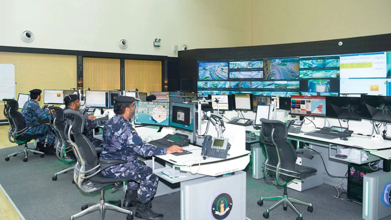 شرطة رأس الخيمة تستقبل 20.9 ألف مكالمة طوارئ خلال تأثير المنخفض الجوي